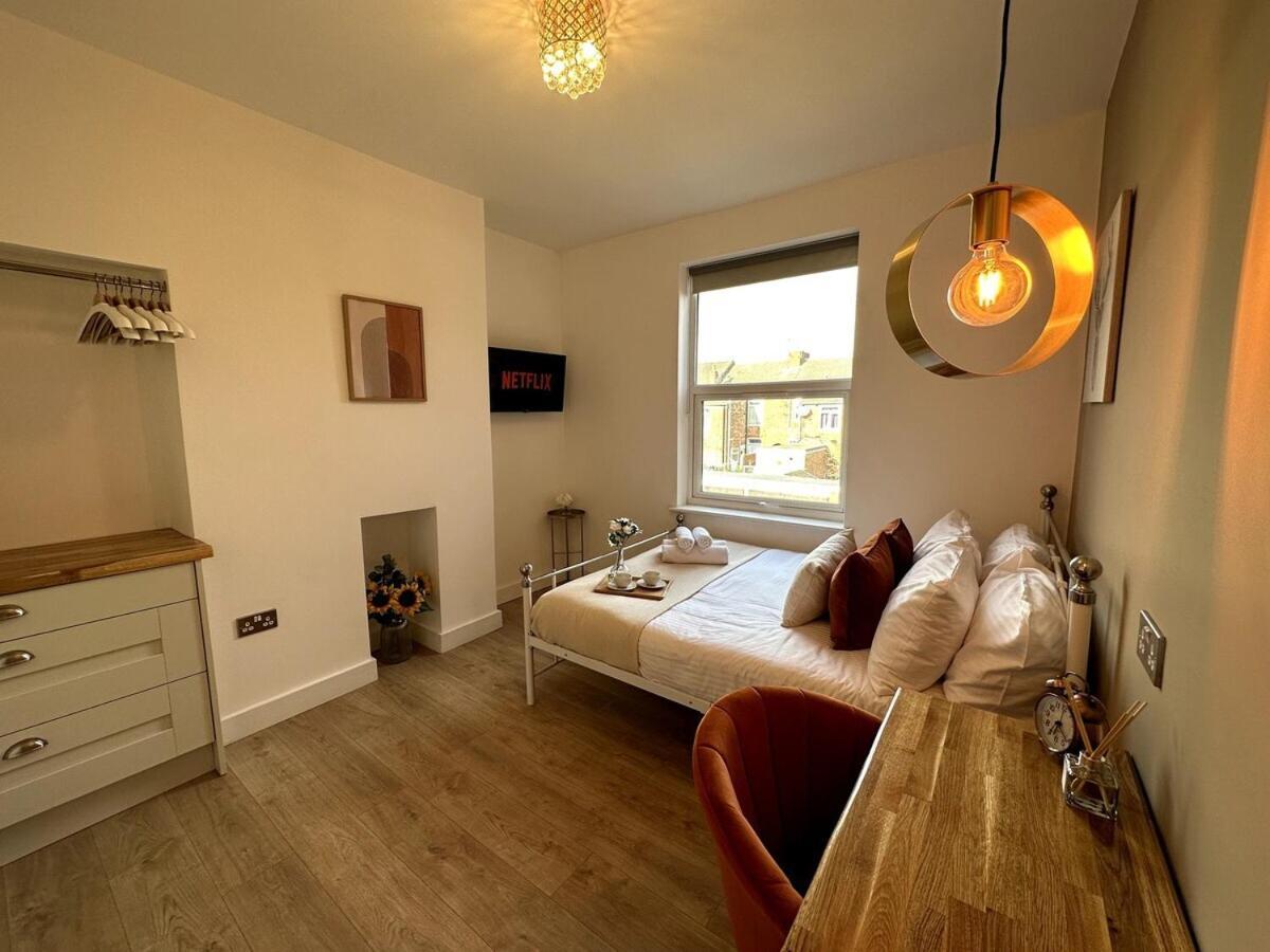 Deluxe Stays @ Libra Spaces Кингстън ъпон Хъл Екстериор снимка